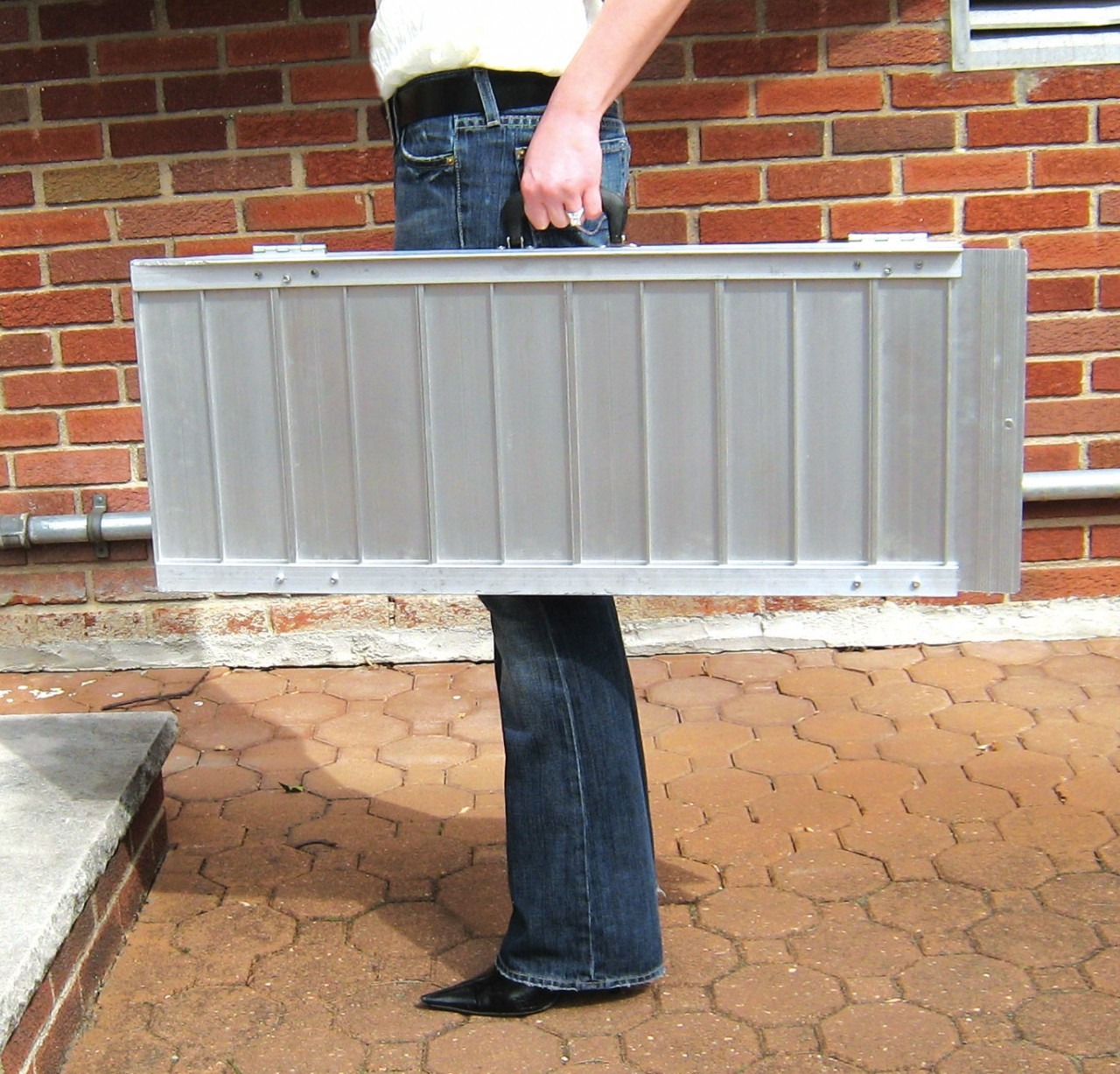 6' Single Fold Portable Wheelchair Scooter Ramp with Carry Handle and Travel Bag - stds1097 - Image 4